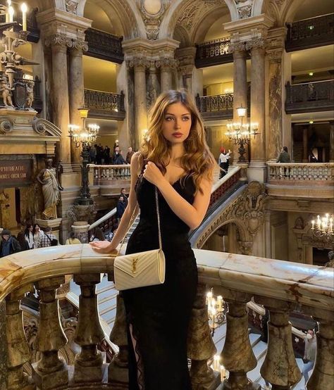 Aestethic Photo, Theatre Outfit, Money Dress, Luxury Lifestyle Fashion, Castle Aesthetic, Studio Photography Poses, Parisian Vibes, Money Pictures, Dark Feminine Aesthetic