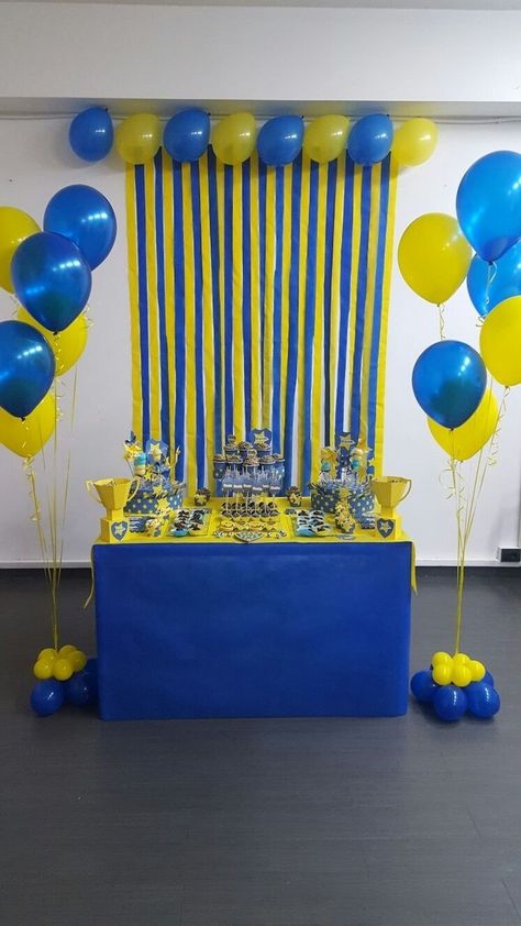 Minions Birthday Party Decorations, Minion Party Theme, Minions Birthday Theme, Birthday Party Paper Decorations, Soccer Birthday Cakes, Half Birthday Party, Sonic Birthday Parties, Minions Birthday, Minion Theme