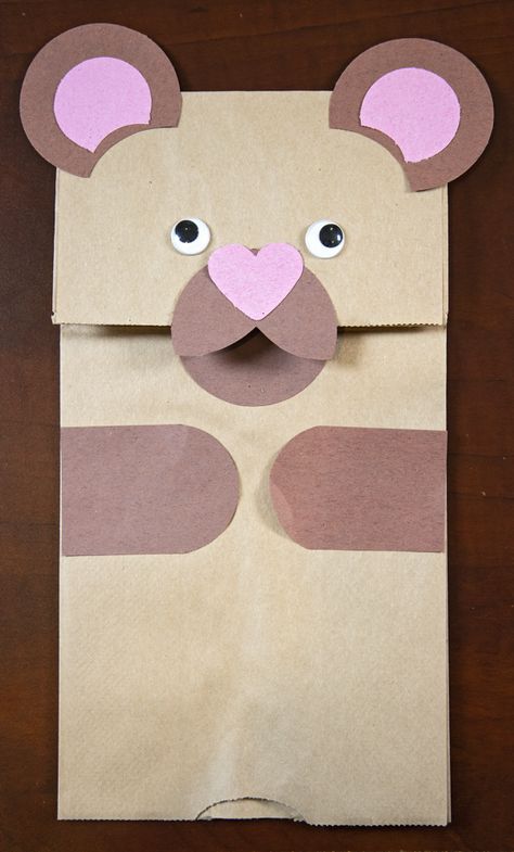 Simple Puppets, Brown Lunch Bag, Bear Crafts Preschool, Make Paper Bag, Puppets For Kids, Paper Bag Crafts, Paper Bag Puppets, Puppet Making, Kids Lunch Bags