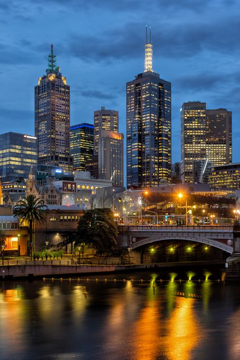 #Melbourne is the coastal capital of the southeastern Australian state of Victoria. At the city's centre is the modern Federation Square development, with plazas, bars, and restaurants by the Yarra River. Vertical series from Doifoo helps you explore the World through fabulous visuals as images rolled out daily. #travel #vertical #doifoo #tourism Melbourne Trip, Yarra River, Australia Pictures, Atm Cash, Melbourne Travel, Vancouver City, Travel Mexico, Nice Places, Travel Plan