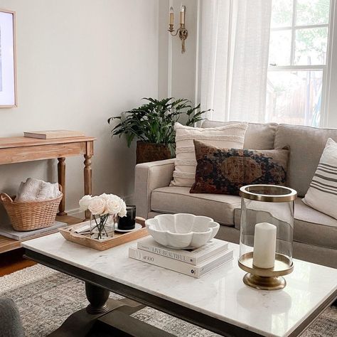 Pottery Barn on Instagram: “Expertly crafted, #FairTradeCertified ✔️ The Alexandra Marble Coffee Table is another #FairTradeFavorite that instantly elevates any room…” Marble Tray Decor, Marble Coffe Table, Coffee Table Vignettes, Classy Living Room, Living Space Decor, Marble Top Coffee Table, Marble Furniture, Coffee Table Decor, Coffee Table Rectangle