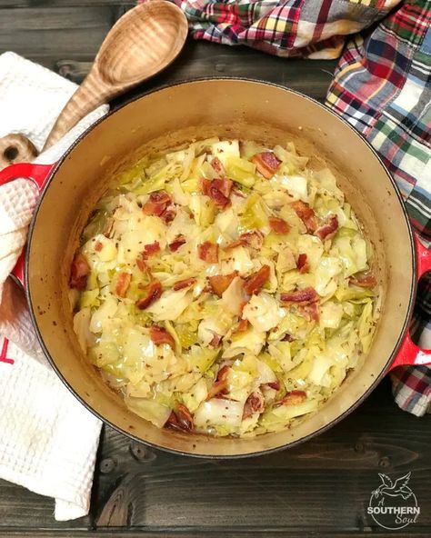 Fried Cabbage & Bacon - A Southern Soul Cabbage Recipes Southern, Southern Fried Cabbage, Boiled Cabbage, Slow Cooker Corned Beef, Creamy Chicken Casserole, Oxtail Recipes, Southern Recipes Soul Food, Cabbage And Bacon, Cooked Cabbage