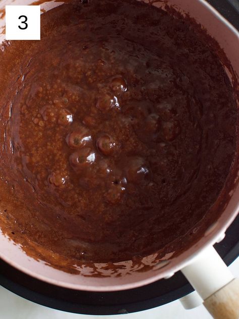 Classic Hot Fudge Sauce Recipe (With Cocoa Powder) Hot Fudge Sauce Recipe With Heavy Cream, Chocolate Sauce For Cake, Amish Sweet Bread Recipe, Hot Fudge Topping, Hot Chocolate Sauce, Cocoa Powder Recipes, Hot Fudge Cake, Chocolate Fudge Sauce, Fudge Ice Cream