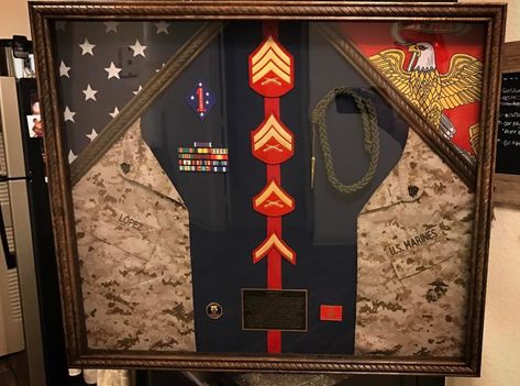 Shadow Box Marine Corps Shadow Box Ideas Dress Blues, Marine Corps Shadow Box Display, Usmc Shadow Box Ideas, Marine Corps Shadow Box Ideas, Military Uniform Shadow Box Ideas, Uniform Shadow Box Ideas, Military Shadow Box Ideas, Diorama Template, Marine Retirement