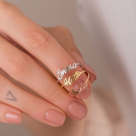 40th Birthdaty Gift for Woman, Gold Name Ring, Stackable Name Rings, Personalised Name Ring, Name Jewelry, Any Name, Mother's Day Gift, Rose #NameRingSilver #NameRingRoseGold #PersonalisedName #NameRingGold #MothersRing #NameRings #CustomRing #StackableNameRings #FrieandshipRing #InitialRing Finger Couple, Name Rings Silver, Stackable Name Rings, Name Ring, Bespoke Rings, Zierlicher Ring, Stack Ring, Name Rings, Ringe Gold