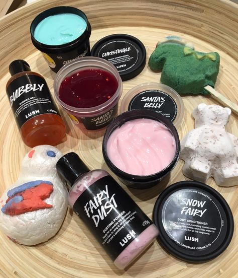 Lush Products Aesthetic, Lush Collection, Lush Aesthetic, Lush Christmas, Lush Products, Lush Cosmetics, Handmade Cosmetics, Christmas 2016, Launch Event