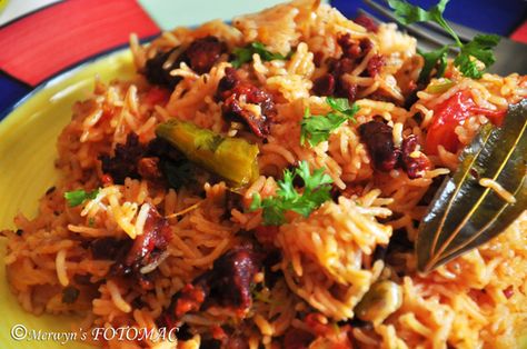 Goan Pork Sausage Pulao (Linguiça/Chorizo Pulao) Pork Sausage Recipes, Pork Sausages, Sausage Rice, Touch Of Spice, Goan Recipes, Sausage Dishes, Cuban Food, Spicy Sausage, Desi Food