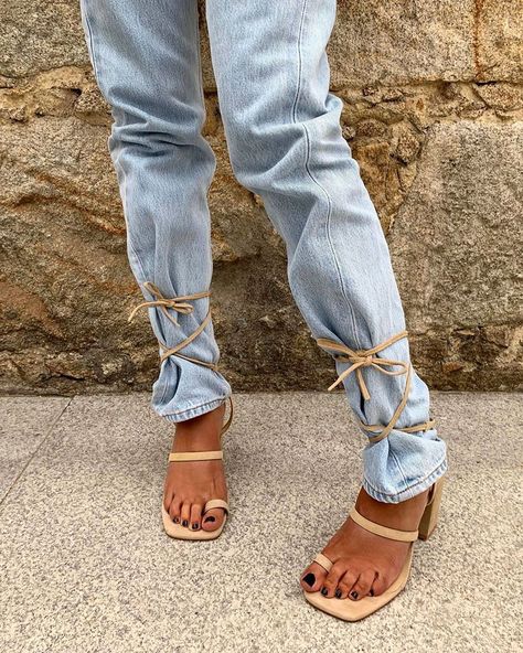 The Zoe Report on Instagram: “This lace-up styling trick is taking over our feeds, and it's worth trying ASAP. For styling inspo and more, head to the link in our bio.…” Gladiator Heels, Fashion 2020, Cute Shoes, Me Too Shoes, Fashion Blog, Winter Fashion, Fashion Shoes, Casual Fashion, Autumn Fashion