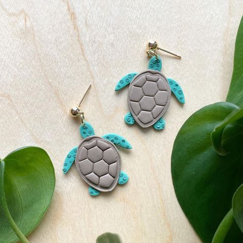 Polymer Clay Turtle Earrings, Clay Turtle Earrings, Polymer Clay Turtle, Clay Turtle, Teacher Earrings, Polymer Crafts, Turtle Earrings, Clay Jewellery, Polymer Clay Projects