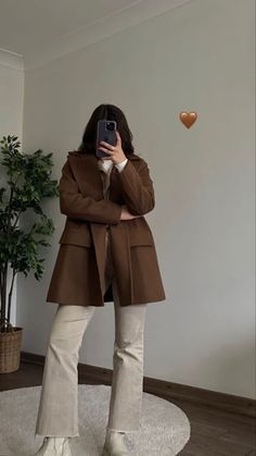 Modest Winter Outfits, Stile Hijab, Muslim Outfits Casual, Stylish Work Attire, Brown Blazer, Everyday Fashion Outfits, Muslim Outfits, Muslimah Fashion Outfits, Classy Work Outfits