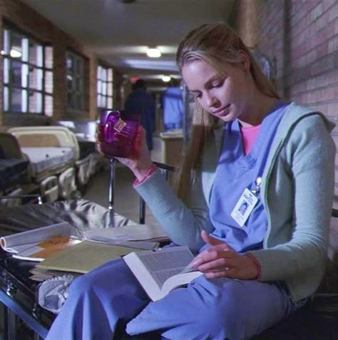 Rory Gilmore Style, Fall Semester, Rory Gilmore, By Your Side, Cozy Sweater, Main Character, Hot Coffee, Instagram A, Scrubs