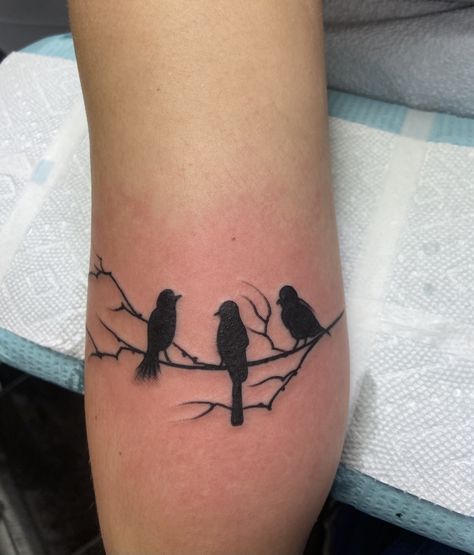 bob marley three little birds inspired tattoo. back of arm tattoo. tattoo above elbow Tattoos Above Elbow, Tattoo Above Elbow, Three Little Birds Tattoo, Jamaican Tattoos, Little Birds Tattoo, Rasta Tattoo, Tattoo Back Of Arm, Bob Marley Tattoo, Above Elbow Tattoo