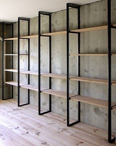 Garage Kasten, Bibliotheque Design, Desain Pantry, Interior Vintage, Industrial Design Furniture, Store Interiors, Vintage Industrial Furniture, Store Design Interior, Diy Interior