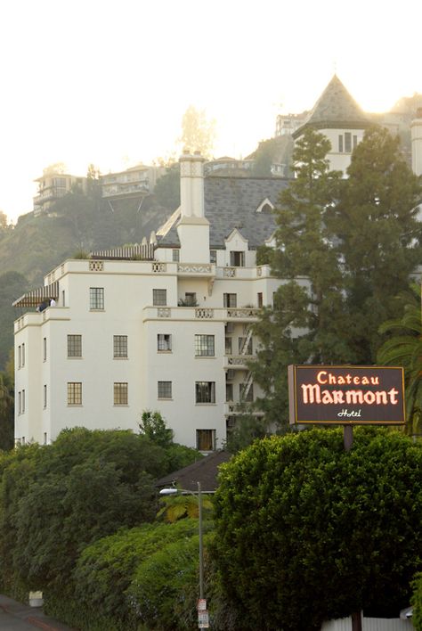 Chateau Marmont .. nestled in the West Hollywood hills along L.A.’s famed Sunset Boulevard In And Out Burger, Mulholland Drive, Chateau Marmont, Vintage Los Angeles, City Of Angels, California Love, Bryce Canyon, Hollywood Hills, California Dreamin'