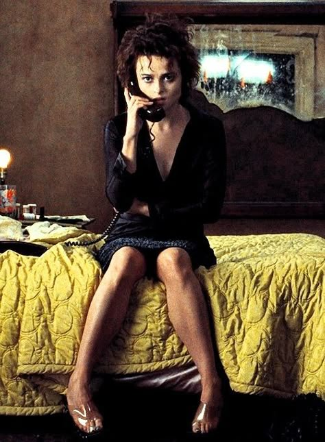 Marla Singer Uk Icon, Marla Singer, Singer Costumes, Arizona Robbins, Septième Art, David Fincher, Helena Bonham, I Love Cinema, 90s Movies