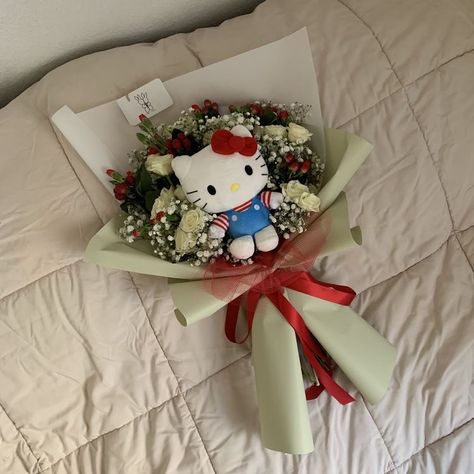 Girls Bedroom Decorating, Hello Kitty Bouquet, Rental Friendly, Charmmy Kitty, Hello Kitty Aesthetic, Boquette Flowers, Bedroom Decorating Ideas, Hello Kitty Birthday, Flower Therapy