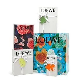 Medium Cucumber candle Light Green - LOEWE Cacao Packaging, Loewe Flower, Champagne Event, Branding Luxury, Ruffles Bag, Square Basket, Mini Puzzle, 32 Birthday, Flower Sunglasses