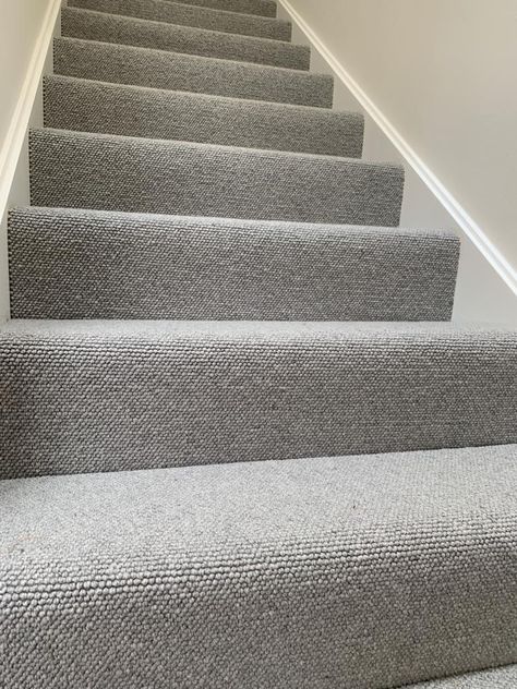 Loop Pile Carpet Stairs, Grey Carpets For Stairs And Landing, Grey Stair Carpet Ideas, Staircase Grey Carpet, Stair Carpet Ideas Grey, 2024 Carpet Trends For Home, Modern Carpet Stairs, Grey Carpet Stairs, Townhouse Staircase