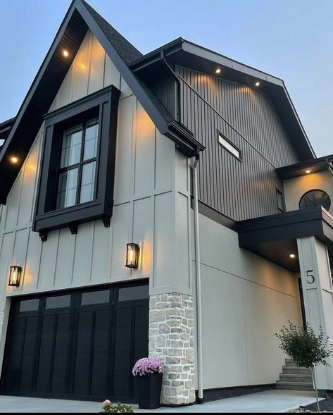 Black House With Grey Roof, Slate Siding Exterior House, Black And Beige Exterior House, Taupe House Black Trim, Dark Charcoal Exterior House Colors, Tan Siding Black Windows, Black Wood Exterior House, Black Hardy Board Exterior, Faux Stone Siding Exterior Ideas