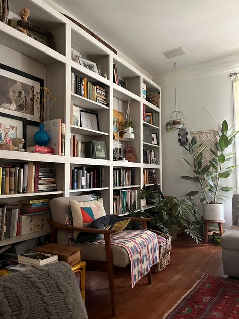 Light Shelves, Dark Wood Floor, Dark Wood Floors, Deep Green, Corner Bookcase, Dark Wood, Warm Light, Wood Floors, Bookcase