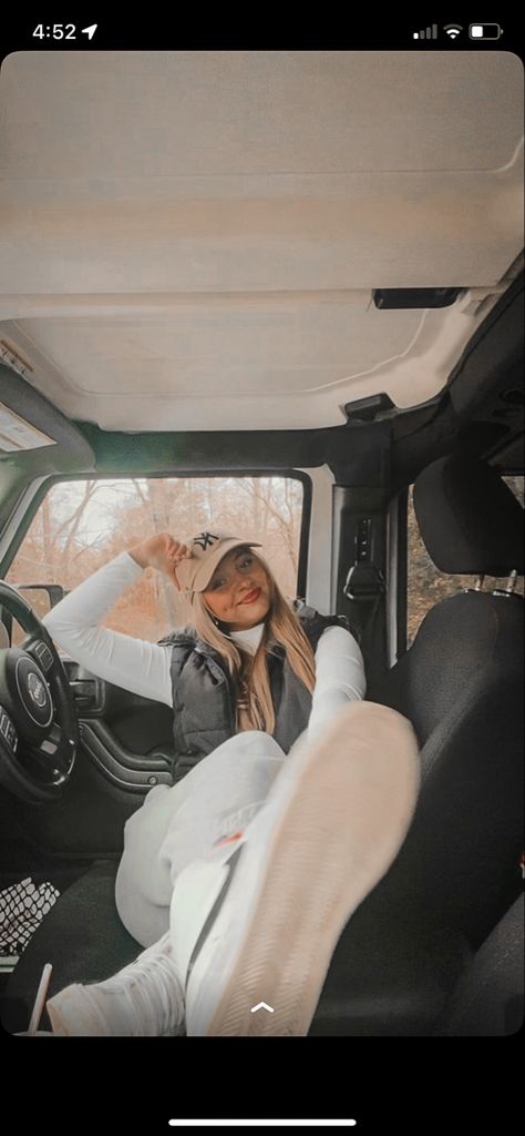 Jeep pic
Insta 
Casual fit 
Nike blazer 
Puffer vest Jeep Wrangler Photoshoot Ideas, Jeep Selfie, Jeep Inspo Pics, Jeep Photography, Jeep Picture Ideas Instagram, Cute Jeep Pictures, Jeep Wrangler Photoshoot, Fall Jeep Photoshoot, Jeep Wrangler Pictures Ideas