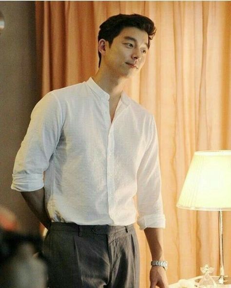 Gong Yoo Goblin Gong Yoo, Kpop Fashion Men, Oppa Gangnam Style, Coffee Prince, Lee Dong Wook, Korean Star, Gong Yoo, Kdrama Actors, Korean Celebrities