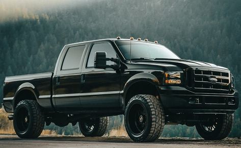 Your Dream 2000 Ford F-250 Truck is Just A Click Away! 6.0 Powerstroke, Ford Dually Trucks, Black Ford Truck, Ford F250 Diesel, Winter Truck, New Pickup Trucks, Diesel Brothers, Big Ford Trucks, Diesel Trucks Ford