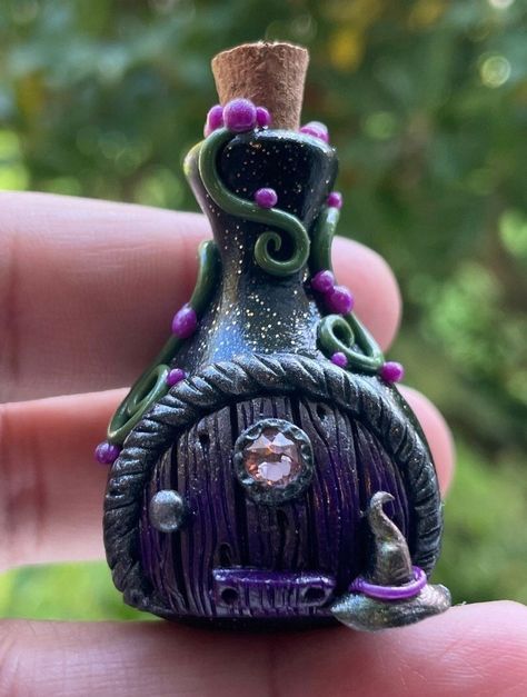 Polymer Clay Halloween, Clay Fairy House, Paper Mache Clay, Air Dry Clay Projects, Clay Fairies, Witchy Crafts, Clay Diy Projects, Polymer Clay Jewelry Diy, Clay Jewelry Diy