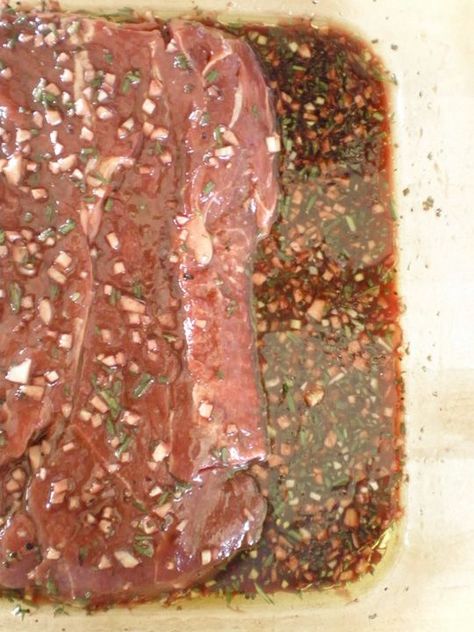 Chuck Steak Marinade, Beef Shoulder Steak, Pork Shoulder Blade Steak, Blade Steak Recipes, Steak Florentine, Shoulder Steak Recipes, Chuck Steak Recipes, Blade Steak, Pork Shoulder Steak