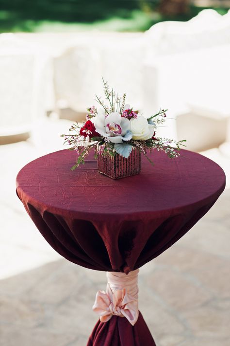 Wedding Table Linen Ideas, Table Linen Ideas, Burgundy Red Wedding, Blush Wedding Centerpieces, Burgundy And Blush Wedding, Marsala Wedding, Wedding Table Linens, Maroon Wedding, Wedding Cocktails