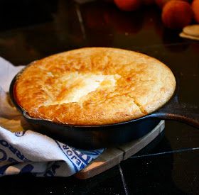 When the air gets chilly, there is nothing I love more than a big, steamy bowl of my mom's soup.  She makes ratatouille, chili, and minestro... Custard Cornbread, Delicious Cornbread, Baking Bread Recipes, Custard Filling, Squash Soup, Butternut Squash Soup, Minestrone, Yummy Eats, Love More