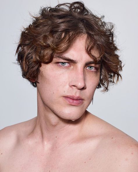 Cody fern Cody Fern Ahs, Fiction Characters, Michael Langdon, Fern Michaels, Cody Fern, Black Magic Woman, Andy Biersack, Evan Peters, Horror Story