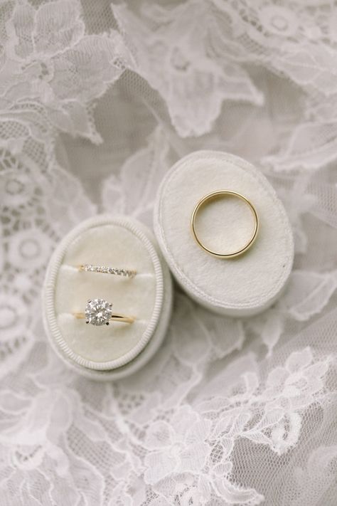 Ring Flatlay, Velvet Wedding Ring Box, Wedding Photography Detail Shots, Monique Lhuillier Wedding, Monique Lhuillier Wedding Dress, Monique Lhuillier Bridal, Ring Photography, Wedding Aesthetics, Wedgewood Wedding