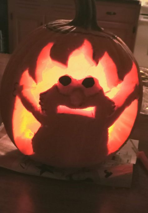 Pumpkin Carving Good, Pumpkin Carving Ideas Lorax Easy, Burning Elmo Pumpkin, Goofy Ahh Pumpkin Carving, Pumkin Ideas Funny, Green Pumpkin Ideas Carving, Pump Kin Carving Ideas, Cute Silly Pumpkin Carving Ideas, Elmo Jack O Lantern