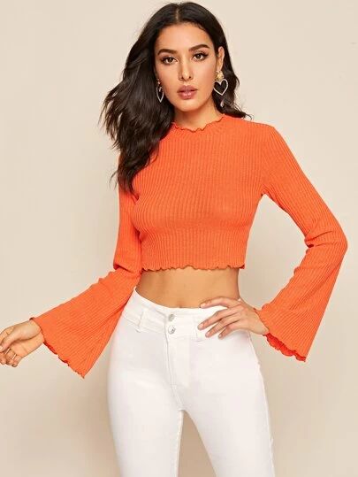 Top Naranja, Bell Outfits, Shifting Items, Bell Sleeve Crop Top, Outfit Halloween, Trendy Dress Outfits, Disco Outfit, Bright Patterns, Latest T Shirt