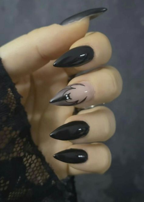 Vampire Nails Acrylic, Vampire Nails, Black And White Nails, Bat Nails, Witchy Nails, Halloween Acrylic Nails, Acrylic Nail Set, Punk Nails, Gothic Nails