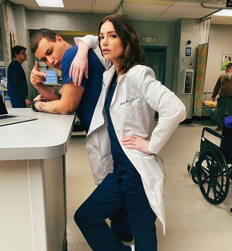 New Amsterdam on Instagram: "Some off-duty, behind-the-scenes Bloom and Casey to brighten your feed. ✨📸: @janeymontgomery" New Amsterdam Aesthetic, New Amsterdam Tv Series, Lauren Bloom, Medical School Life, Medical School Inspiration, Medical Drama, New Amsterdam, Cute Tumblr Pictures, The Best Films