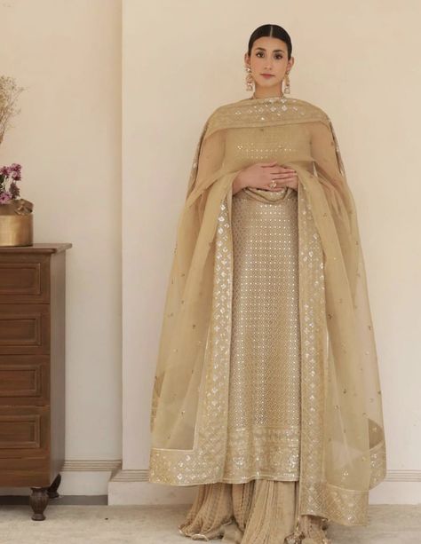 Beige Anarkali, Shaadi Outfits, Desi Fits, Class Dress, Kurti Dress, Desi Outfits, Indian Outfits Lehenga, Velvet Dress Designs, Bridal Dresses Pakistan