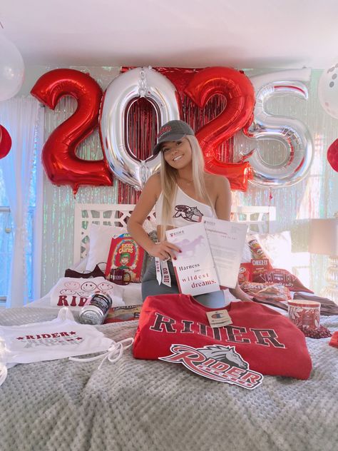 #college #rider #university #bed #party #red #cranberry #broncs #riderbroncs #acceptance Graduation Bed Party, Collage Acceptance Pictures, College Commitment Pictures Bed, Acceptance Photoshoot, College Announcement Pictures, Commitment Pictures, Rider University, College Photoshoot, College Pics