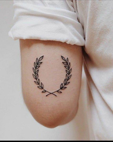 Roman Wreath Tattoo, Laurel Knee Tattoo, Wreath Tattoo Men, Olive Wreath Tattoo, Laurel Wreath Tattoo Men, Laurel Tattoo Men, Laurel Tattoo Design, Greek Leaves Tattoo, Laurel Tattoo