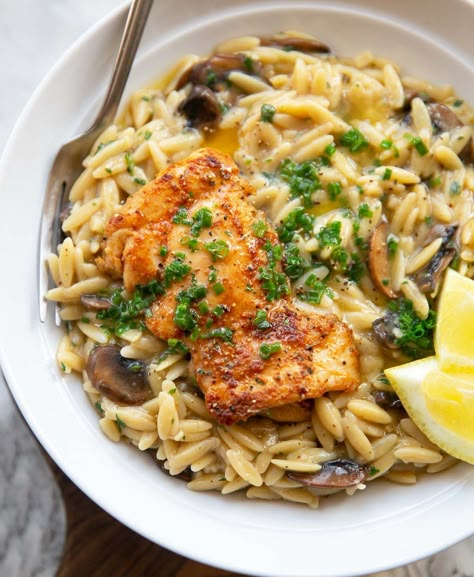 Garlic Chicken Orzo, Lemon Garlic Chicken Orzo, Lemon Butter Orzo, Chicken And Orzo Recipes, One Skillet Garlic Butter Chicken Orzo, Chicken Orzo Recipes, Garlic Butter Prawn Orzo, Roast Dinner Sides, Chicken Orzo