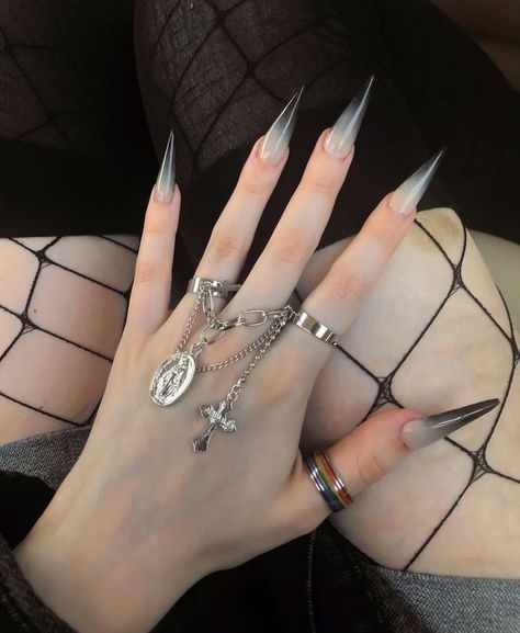 Acrylic Nails Stiletto, Punk Nails, Gothic Nails, Goth Nails, Grunge Nails, Pretty Gel Nails, Glass Nails, Best Acrylic Nails, Long Acrylic Nails