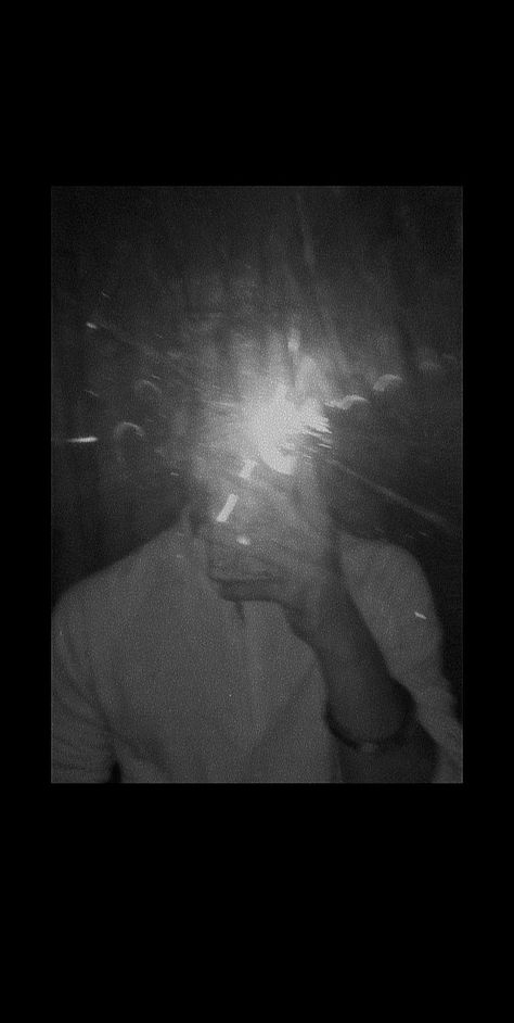 Aesthetic boy mirror flash selfie pfp Flash Light Mirror Selfie, Boys Mirror Selfie Aesthetic Hidden Face, Mirror Flash Selfie, Boys Mirror Selfie Aesthetic, Aesthetic Boy Mirror Selfie, Mirror Pic No Face, Boy Mirror Pic, Boys Mirror Selfie, Flash Mirror Selfie