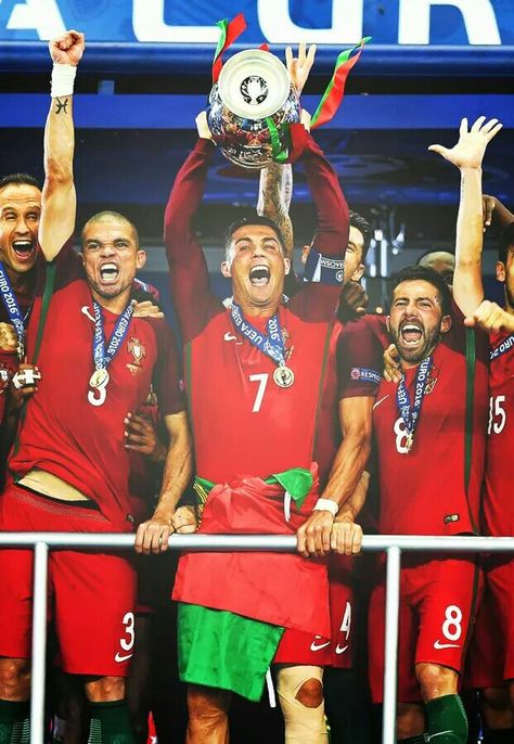 The moment I lifted the UEFA EURO Trophy in Portugal jersey, I thought about my father. I was very young and my father used to be nervous that Portugal always lose in International Competitions. At that moment I only wanted to say 'Look Dad, Portugal is the European Champion and your son is the Captain'.  - CRISTIANO RONALDO Euro Trophy, Portugal Euro 2016, Portugal Football Team, Portugal Jersey, Portugal Fc, World Best Football Player, Portugal Team, Cr7 Portugal, Portugal Euro