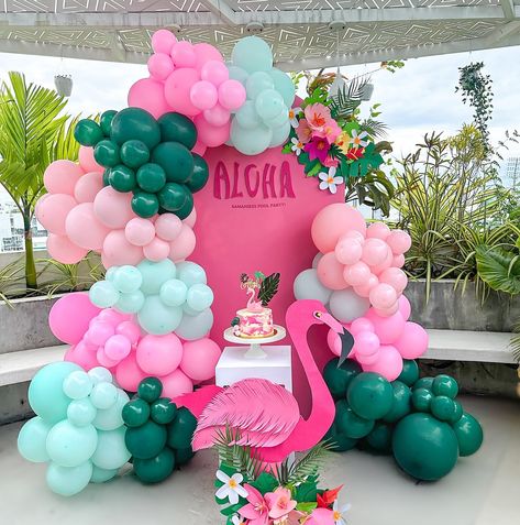 A L O H A samaniess pool party 🌺🦩 #cuddlesandcandlesevents #cuddlesandcandles #cuddlesandcandles_ #party #partyideas #poolparty #eventplanning #event #partydecor #partydecorationideas Flamingo Themed Party Decoration, Flamingo Themed Party, Sand Candles, Events Decor, Birthday Inspo, Flamingo Birthday, Party Inspiration, Summer Party, Pool Party