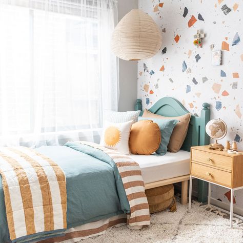 Retro Boys, Boys Bedroom Ideas, Wallpaper Decals, Kids Bedroom Inspiration, Toddler Boys Room, Boys Rooms, Kids Room Inspiration, Toddler Rooms, Floor To Ceiling