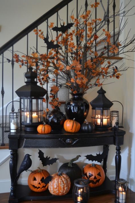 Halloween Entry Table, Halloween Entryway, Entryway Table Decor Ideas, Halloween Mantle, Minimalist Table, Halloween Mantel, Creepy Halloween Decorations, Entryway Table Decor, Table Decor Ideas