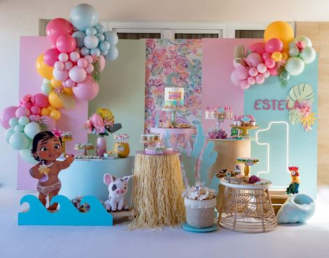 Moana 1st Birthday Party Ideas Decoration, Moana Theme First Birthday Party, Moana Birthday Party Theme Decorations, Birthday Moana Party Ideas, Moana Birthday Theme Ideas, Moana Party Decor, Moana First Birthday Party Ideas, Moana Themed Birthday Party Decorations, Moana 2nd Birthday Party For Girl