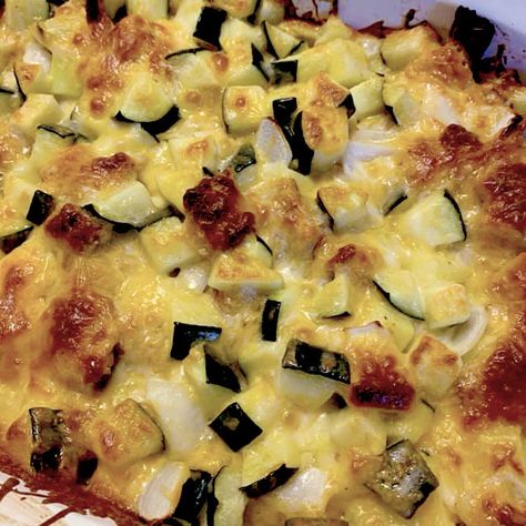 Cheesy Zucchini Casserole | GOLO Cheesy Zucchini Bread, Golo Breakfast, Golo Diet Plan, Cheesy Zucchini Casserole, Golo Meals, Reset Recipes, Golo Recipes, Golo Diet, Zucchini Bake