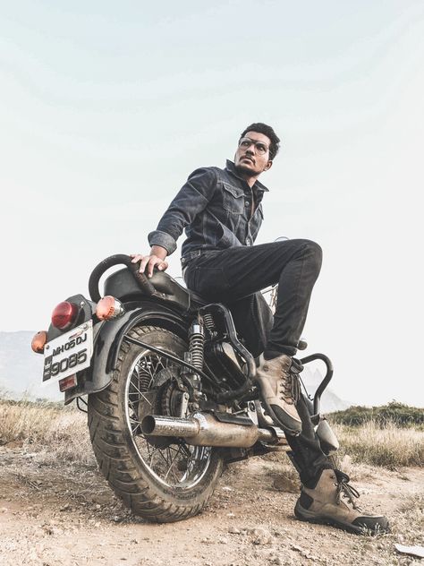 Poses for biker photography #bike #photography #bikers Riding Motorcycle Pose Reference, Harley Photoshoot Photo Ideas, Fall Motorcycle Photoshoot, Biker Pose Reference, Bike Photography Men, Motorcycle Pose Reference, Bike Poses Men, Poses With Bike, Pose With Bike